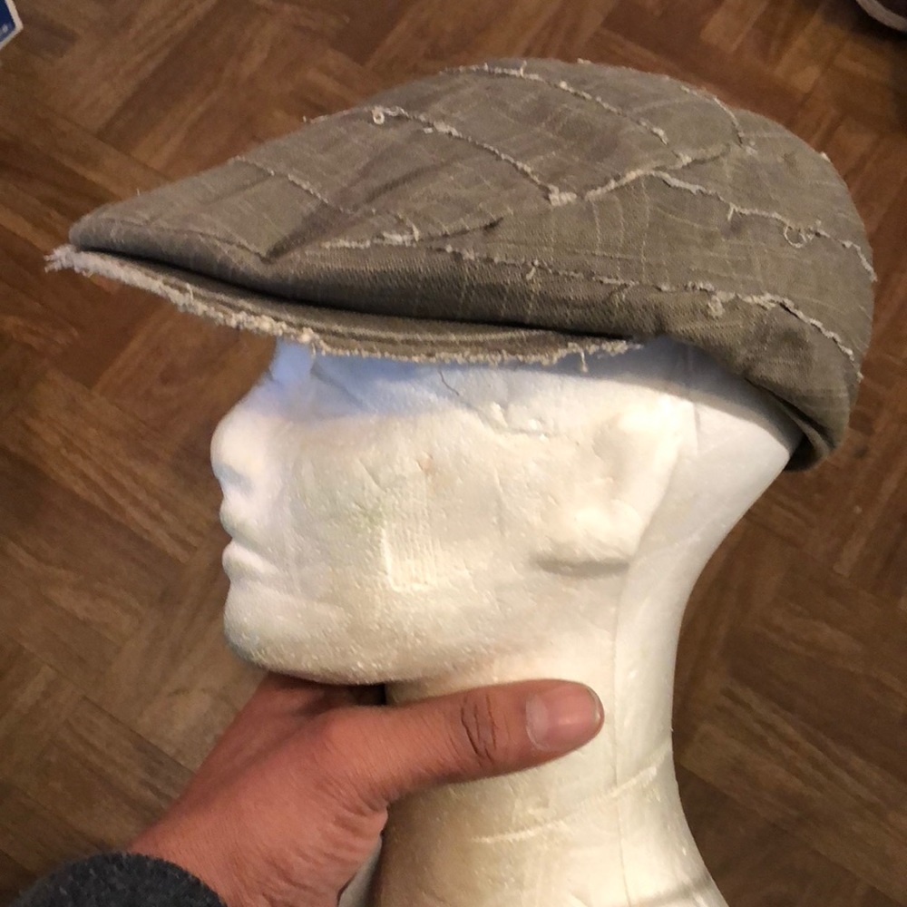 U3i designer hat